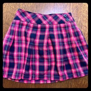 Super cute plaid skirt with built in shorts